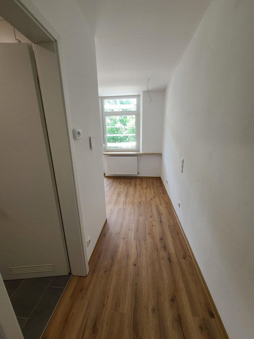 Pronájem bytu 1+kk 36 m², Egerer Str. 30, Valdsasy, Bavorsko Pronájem bytu 1+kk 36 m², Egerer Str. 30, Valdsasy, Bavorsko