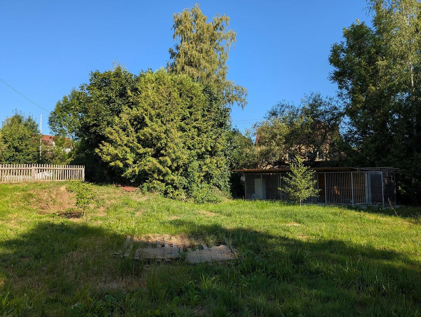Prodej domu 250 m², pozemek 2.371 m², Schwabmüncher Str. 8, Mittelneufnach, Bavorsko Prodej domu 250 m², pozemek 2.371 m², Schwabmüncher Str. 8, Mittelneufnach, Bavorsko