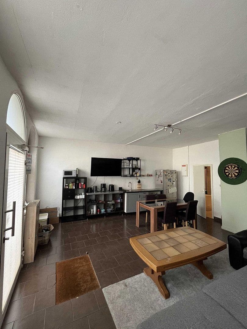 Pronájem bytu 3+1 75 m², Natruper Straße 39, Osnabrück, Dolní Sasko Pronájem bytu 3+1 75 m², Natruper Straße 39, Osnabrück, Dolní Sasko
