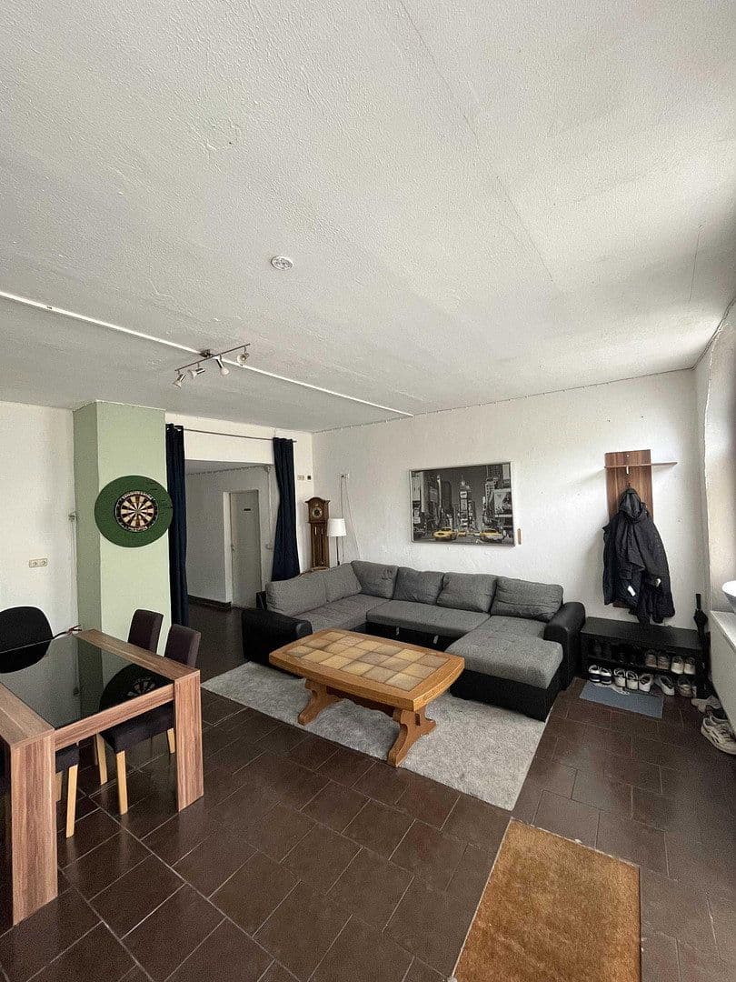 Pronájem bytu 3+1 75 m², Natruper Straße 39, Osnabrück, Dolní Sasko Pronájem bytu 3+1 75 m², Natruper Straße 39, Osnabrück, Dolní Sasko