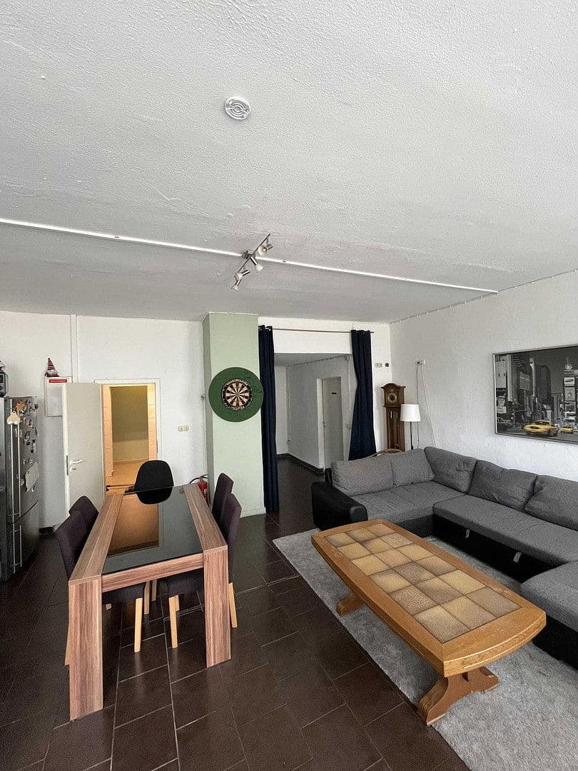 Pronájem bytu 3+1 75 m², Natruper Straße 39, Osnabrück, Dolní Sasko Pronájem bytu 3+1 75 m², Natruper Straße 39, Osnabrück, Dolní Sasko
