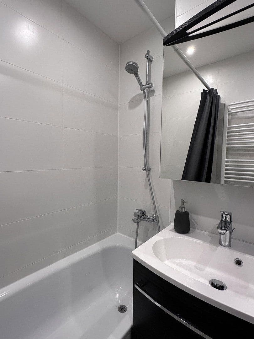 Pronájem bytu 3+1 73 m², Georgenschwaigstraße 24, München, Bavorsko Pronájem bytu 3+1 73 m², Georgenschwaigstraße 24, München, Bavorsko