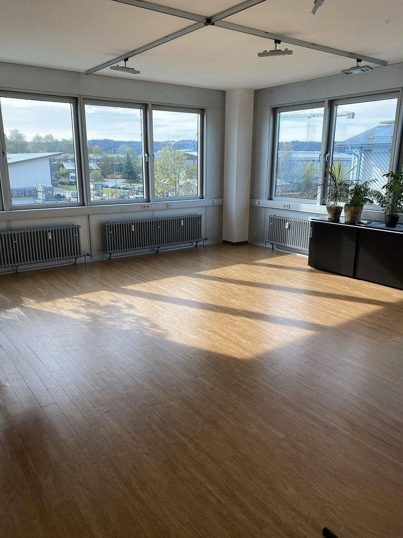 Pronájem kanceláře 105 m², Bürgermeister Graf Ring 10, Geretsried, Gelting, Bavorsko Pronájem kanceláře 105 m², Bürgermeister Graf Ring 10, Geretsried, Gelting, Bavorsko