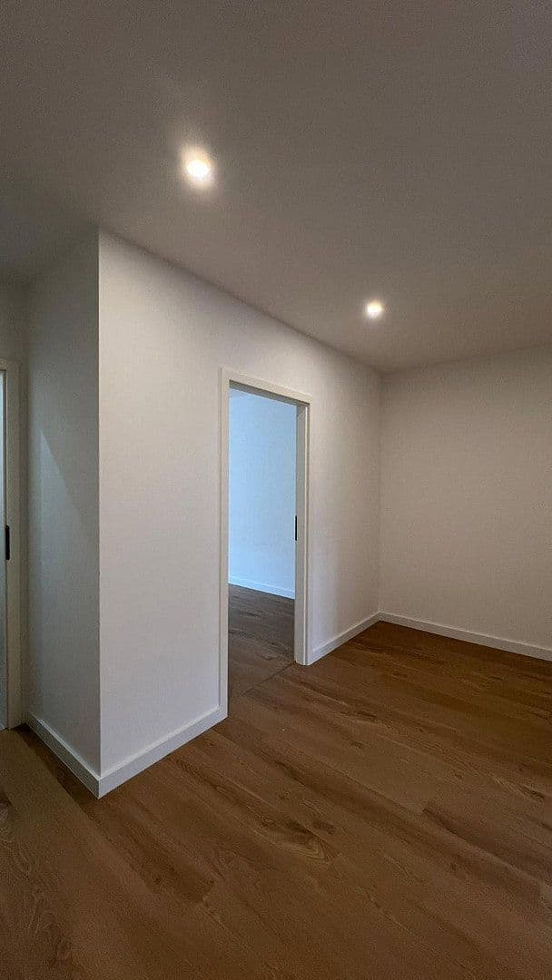 Pronájem bytu 4+1 86 m², Bellermannstr 13, Berlin, Berlín Pronájem bytu 4+1 86 m², Bellermannstr 13, Berlin, Berlín