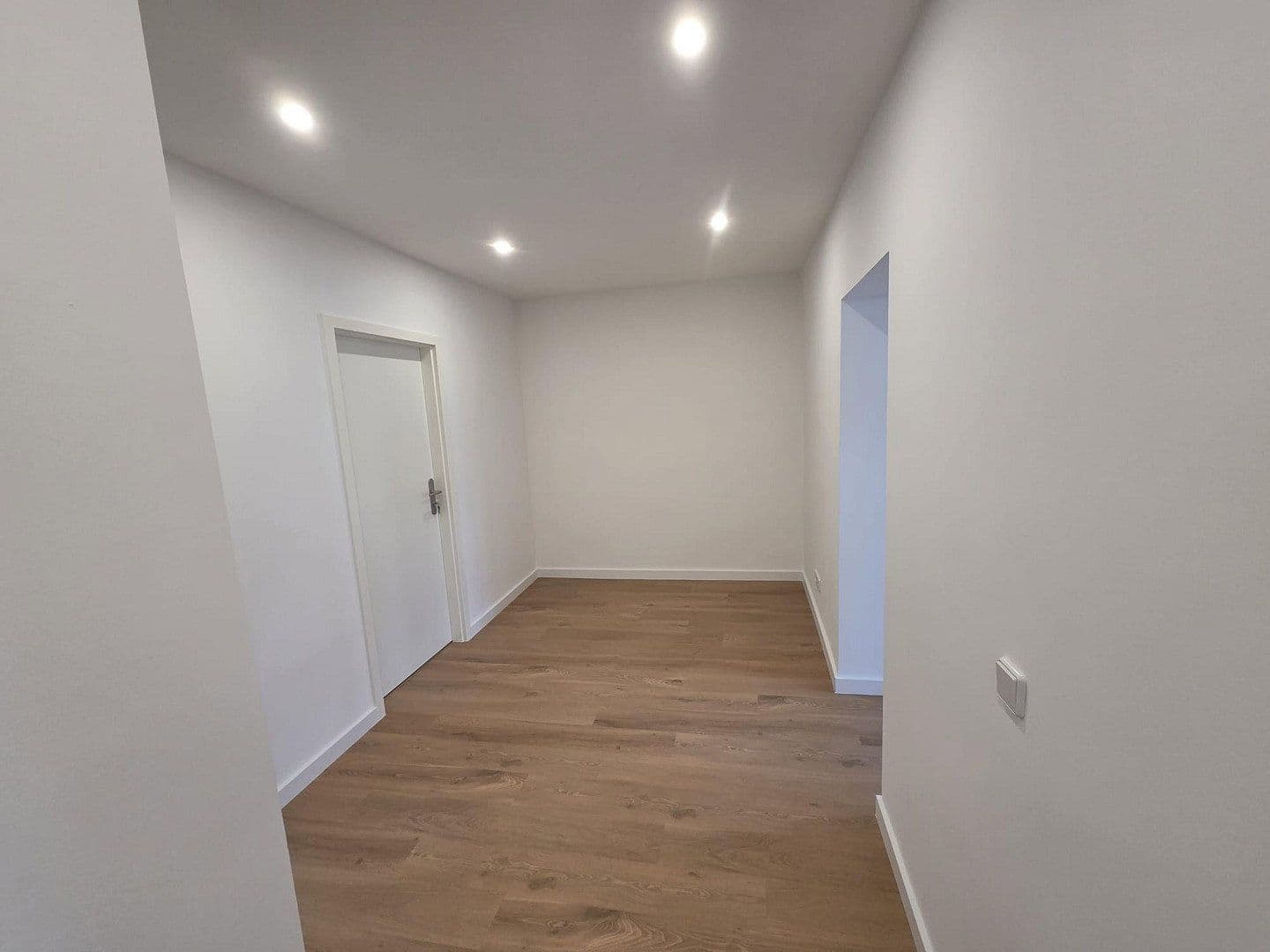 Pronájem bytu 4+1 86 m², Bellermannstr 13, Berlin, Berlín Pronájem bytu 4+1 86 m², Bellermannstr 13, Berlin, Berlín