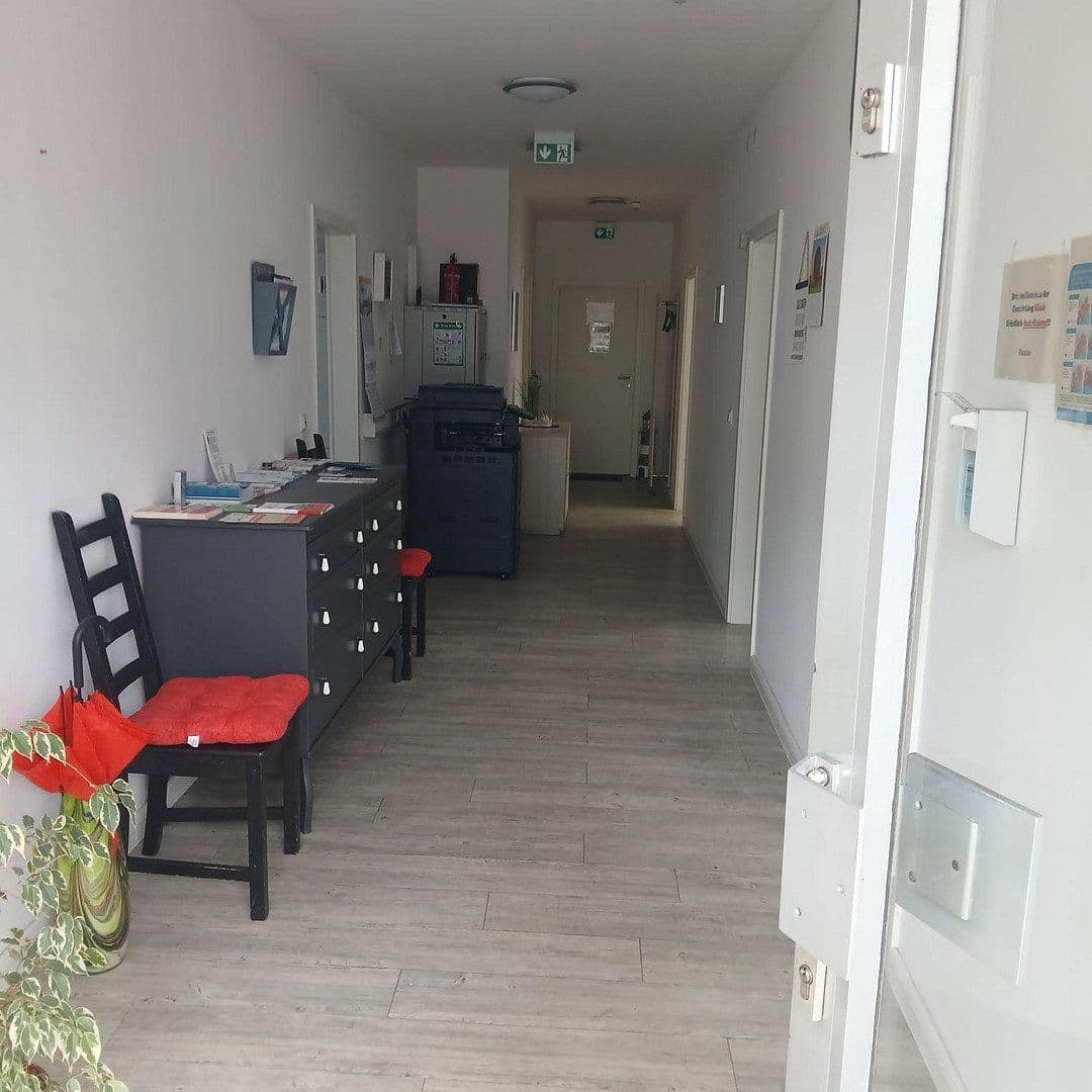 Pronájem kanceláře 126 m², Auricher Straße 7, Wittmund, Dolní Sasko Pronájem kanceláře 126 m², Auricher Straße 7, Wittmund, Dolní Sasko
