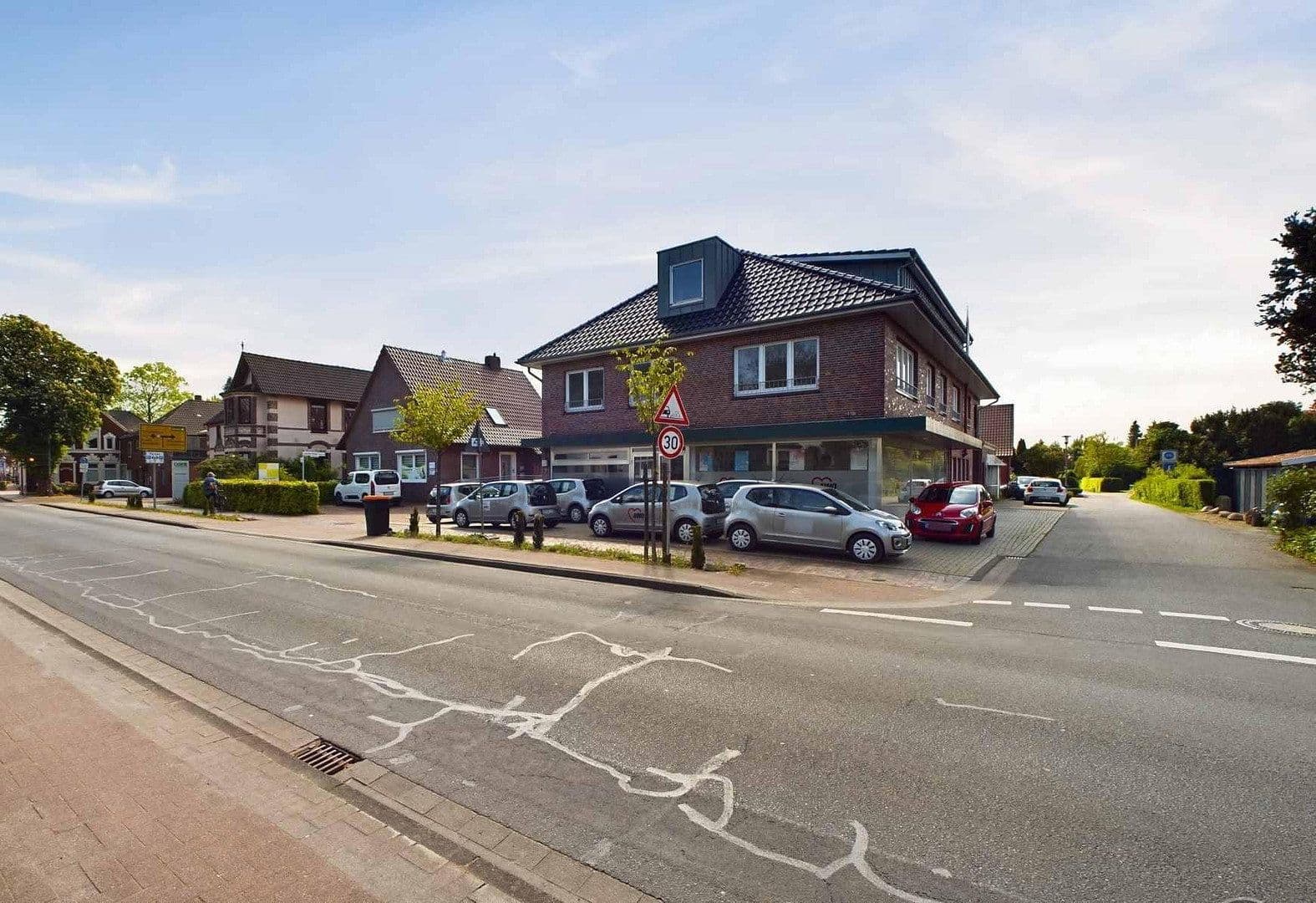 Pronájem kanceláře 126 m², Auricher Straße 7, Wittmund, Dolní Sasko Pronájem kanceláře 126 m², Auricher Straße 7, Wittmund, Dolní Sasko
