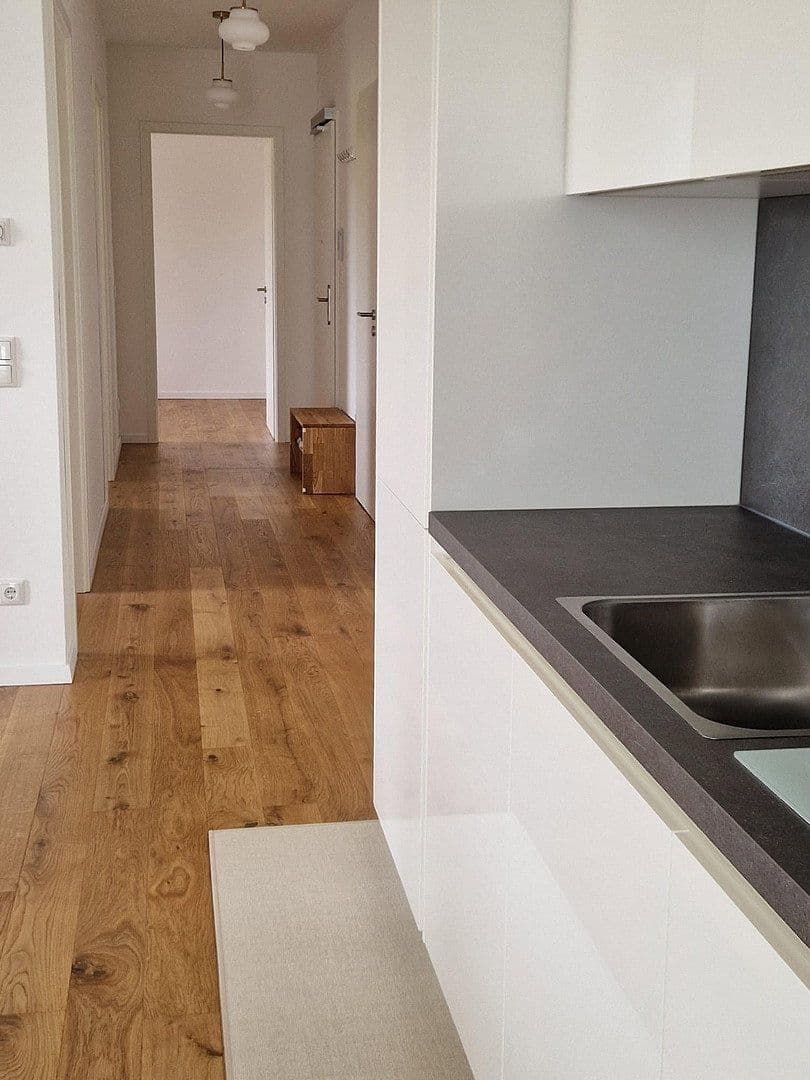 Prodej bytu 4+1 97 m², Berlin, Berlín Prodej bytu 4+1 97 m², Berlin, Berlín