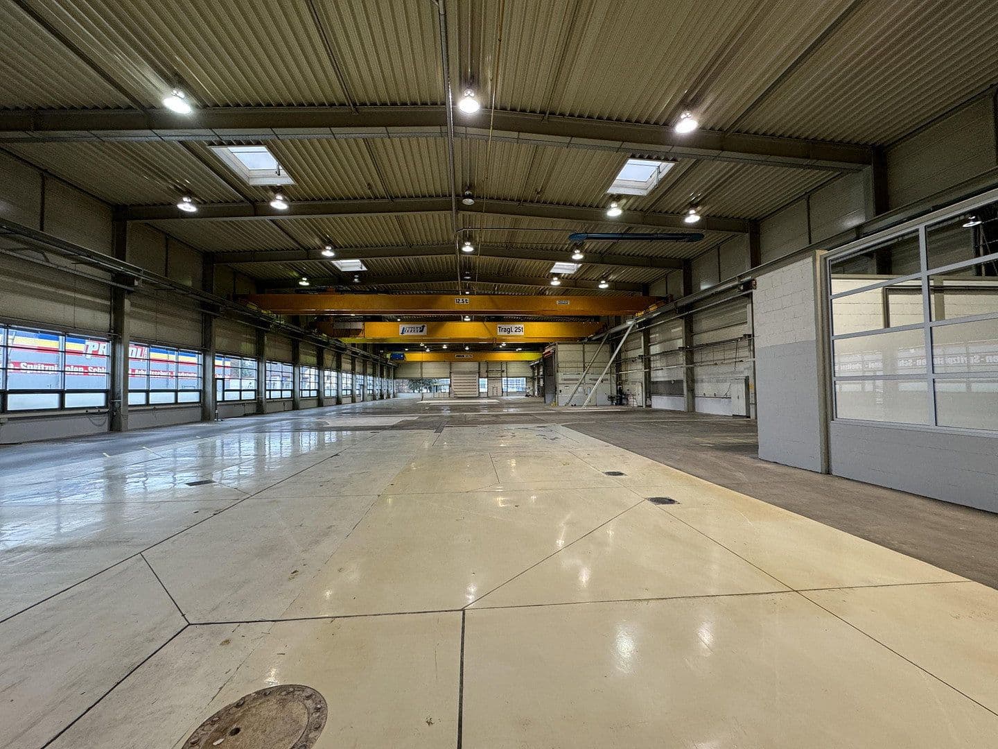 Pronájem nebytového prostoru 3.182 m², Dohna, Sasko Pronájem nebytového prostoru 3.182 m², Dohna, Sasko