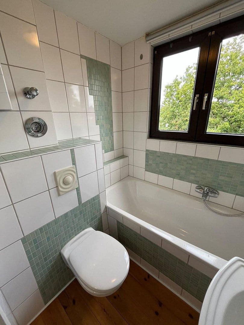 Pronájem bytu 2+1 42 m², Heiligenhaus, Severní Porýní-Vestfálsko Pronájem bytu 2+1 42 m², Heiligenhaus, Severní Porýní-Vestfálsko