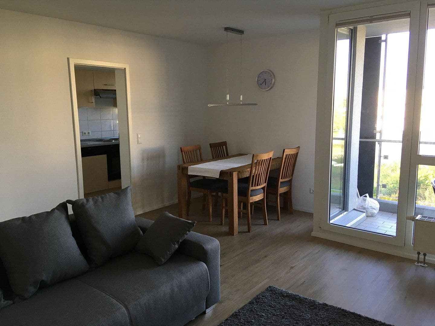 Pronájem bytu 2+1 49 m², Rosensteinstraße 31, Stuttgart, Bádensko-Württembersko Pronájem bytu 2+1 49 m², Rosensteinstraße 31, Stuttgart, Bádensko-Württembersko