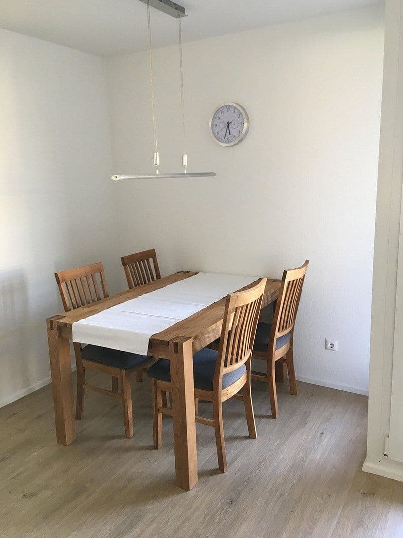 Pronájem bytu 2+1 49 m², Rosensteinstraße 31, Stuttgart, Bádensko-Württembersko Pronájem bytu 2+1 49 m², Rosensteinstraße 31, Stuttgart, Bádensko-Württembersko