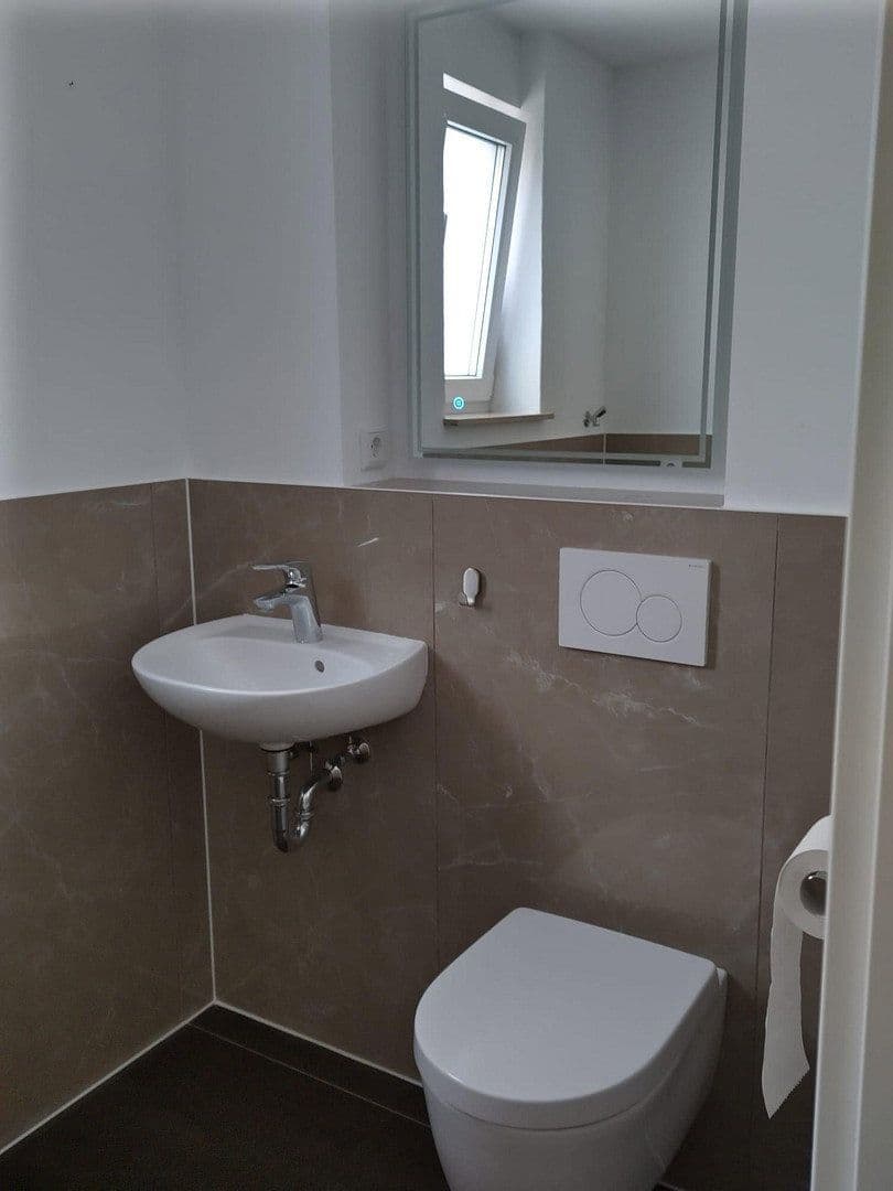 Pronájem bytu 3+1 95 m², Darmstadt-Eberstadt, Hessen Pronájem bytu 3+1 95 m², Darmstadt-Eberstadt, Hessen