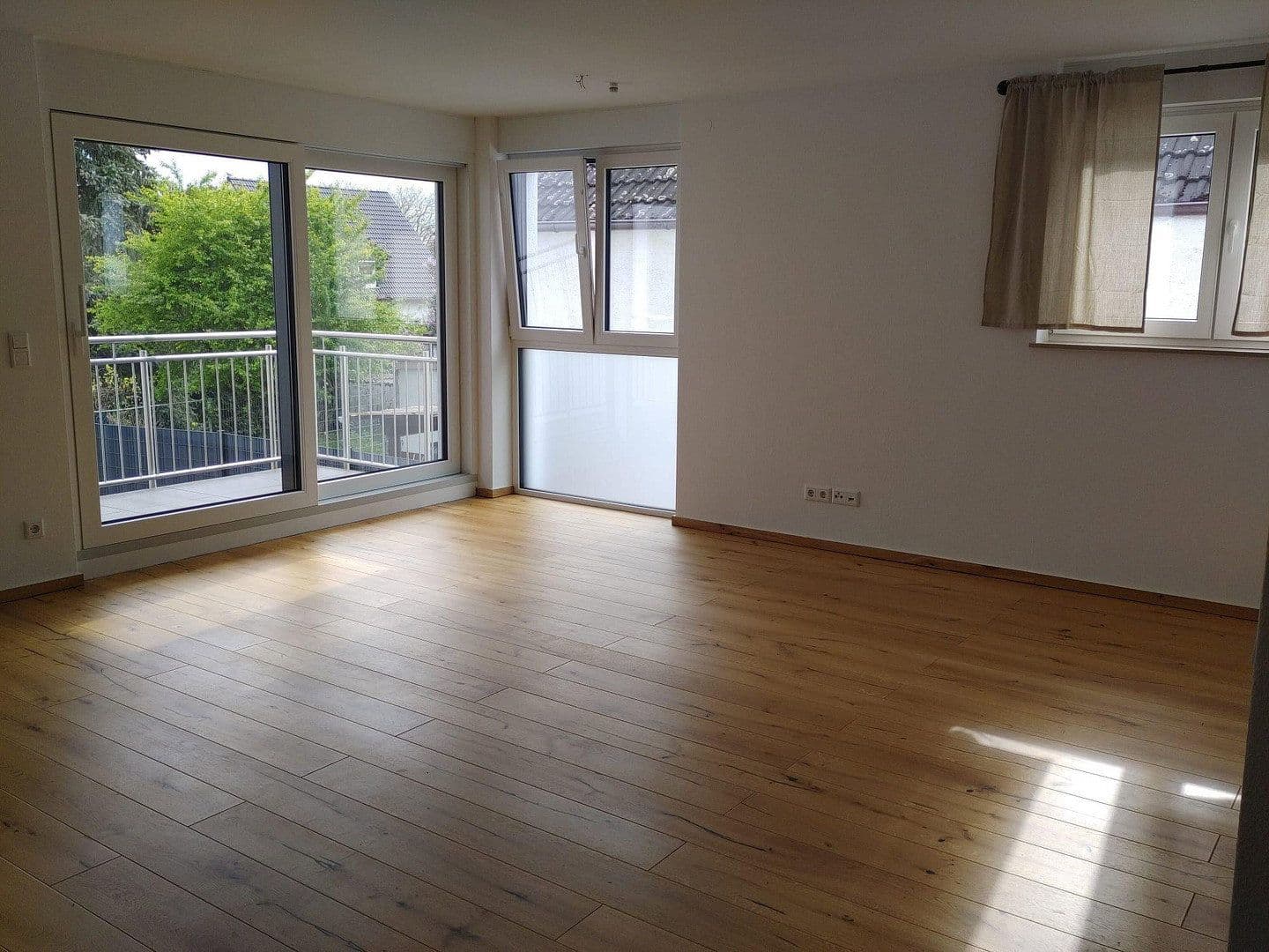Pronájem bytu 3+1 95 m², Darmstadt-Eberstadt, Hessen Pronájem bytu 3+1 95 m², Darmstadt-Eberstadt, Hessen