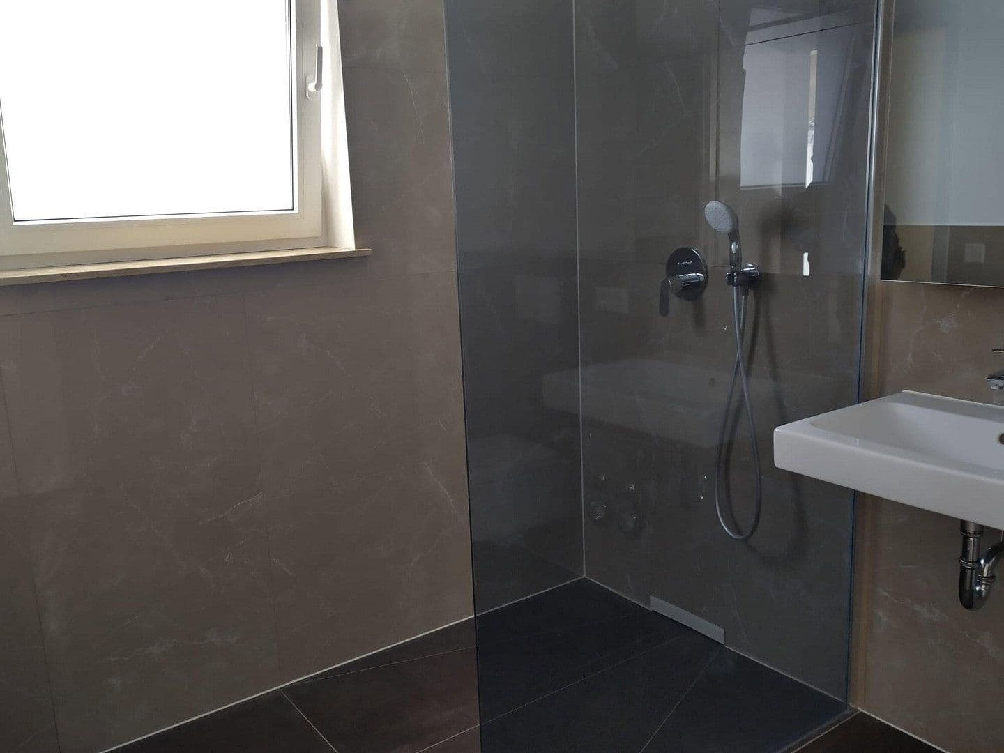 Pronájem bytu 3+1 95 m², Darmstadt-Eberstadt, Hessen Pronájem bytu 3+1 95 m², Darmstadt-Eberstadt, Hessen