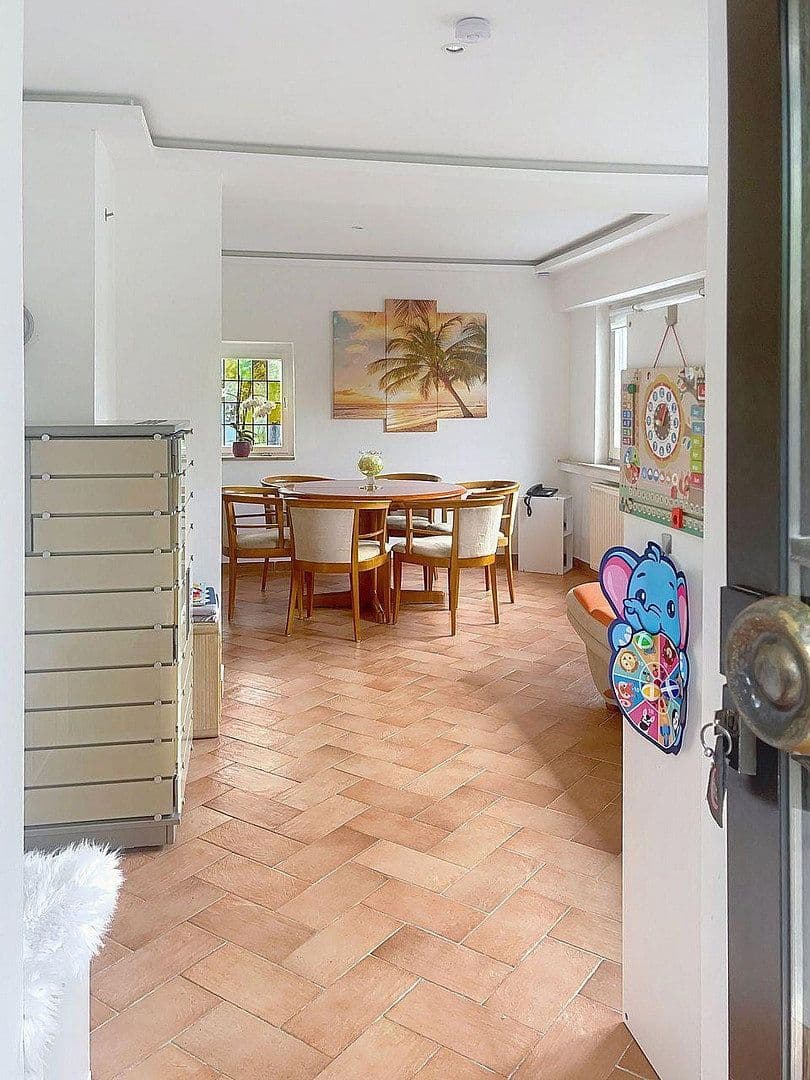 Prodej domu 120 m², pozemek 530 m², Schaberger Straße 81, Solingen, Severní Porýní-Vestfálsko Prodej domu 120 m², pozemek 530 m², Schaberger Straße 81, Solingen, Severní Porýní-Vestfálsko