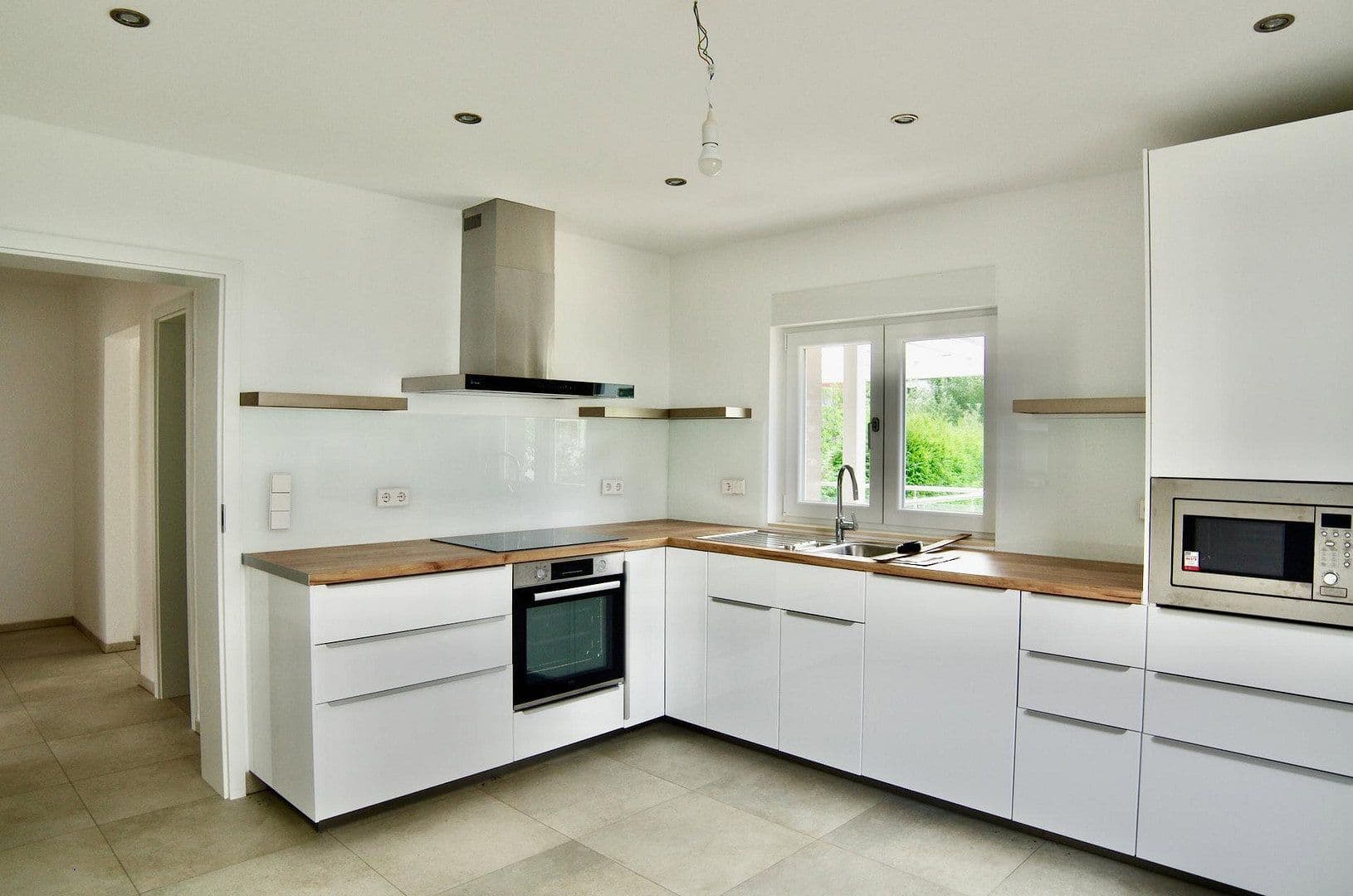 Pronájem domu 133 m², pozemek 591 m², Köhlerbergstraße 28, Wolfsburg, Dolní Sasko Pronájem domu 133 m², pozemek 591 m², Köhlerbergstraße 28, Wolfsburg, Dolní Sasko