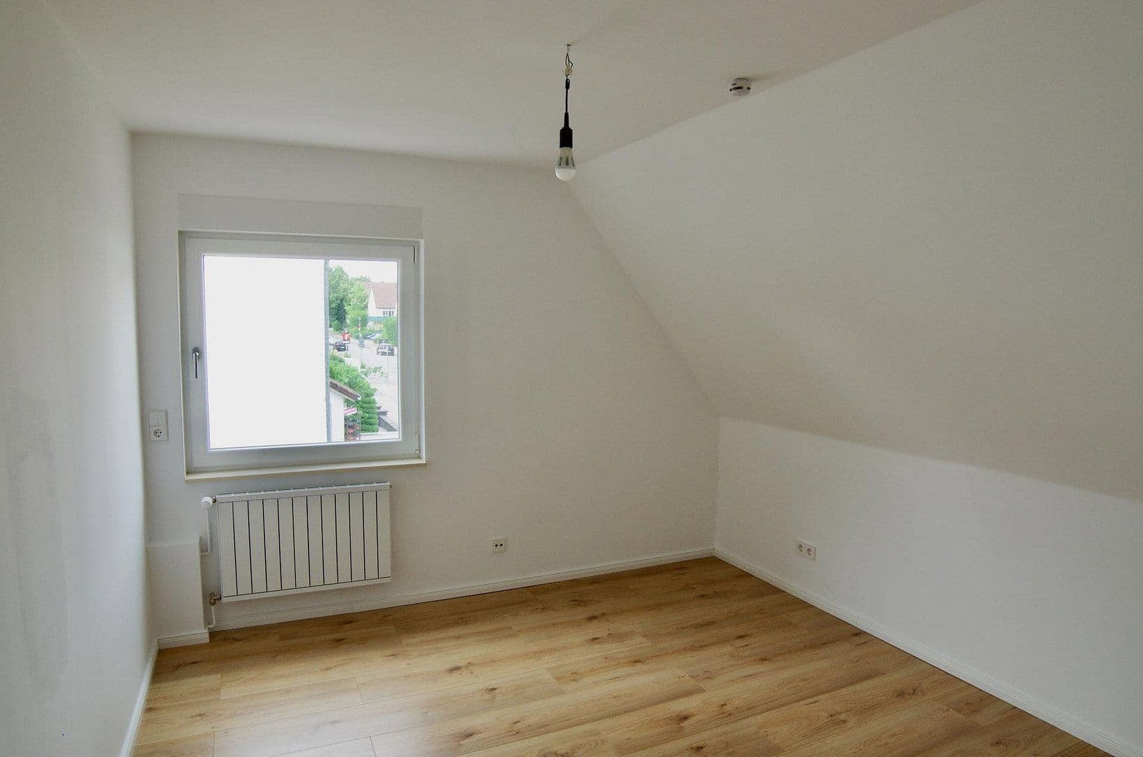 Pronájem domu 133 m², pozemek 591 m², Köhlerbergstraße 28, Wolfsburg, Dolní Sasko Pronájem domu 133 m², pozemek 591 m², Köhlerbergstraße 28, Wolfsburg, Dolní Sasko