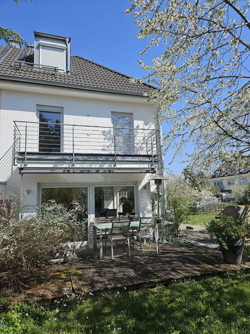 Prodej domu 165 m², pozemek 272 m², München, Bavorsko Prodej domu 165 m², pozemek 272 m², München, Bavorsko