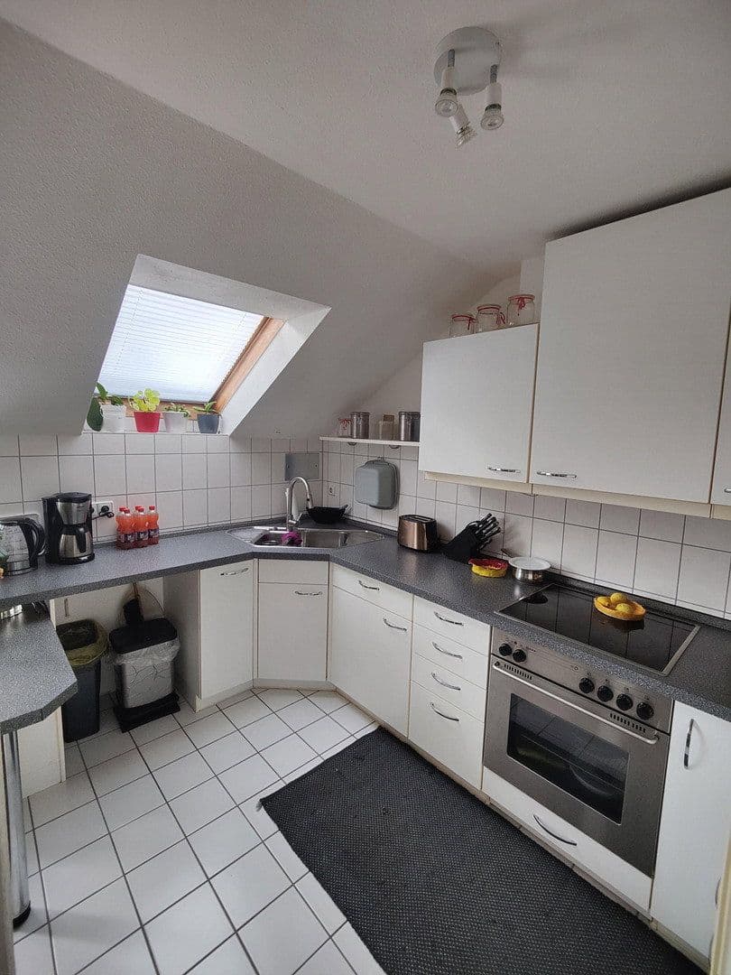 Pronájem bytu 2+1 53 m², Wendlingen am Neckar, Bádensko-Württembersko Pronájem bytu 2+1 53 m², Wendlingen am Neckar, Bádensko-Württembersko