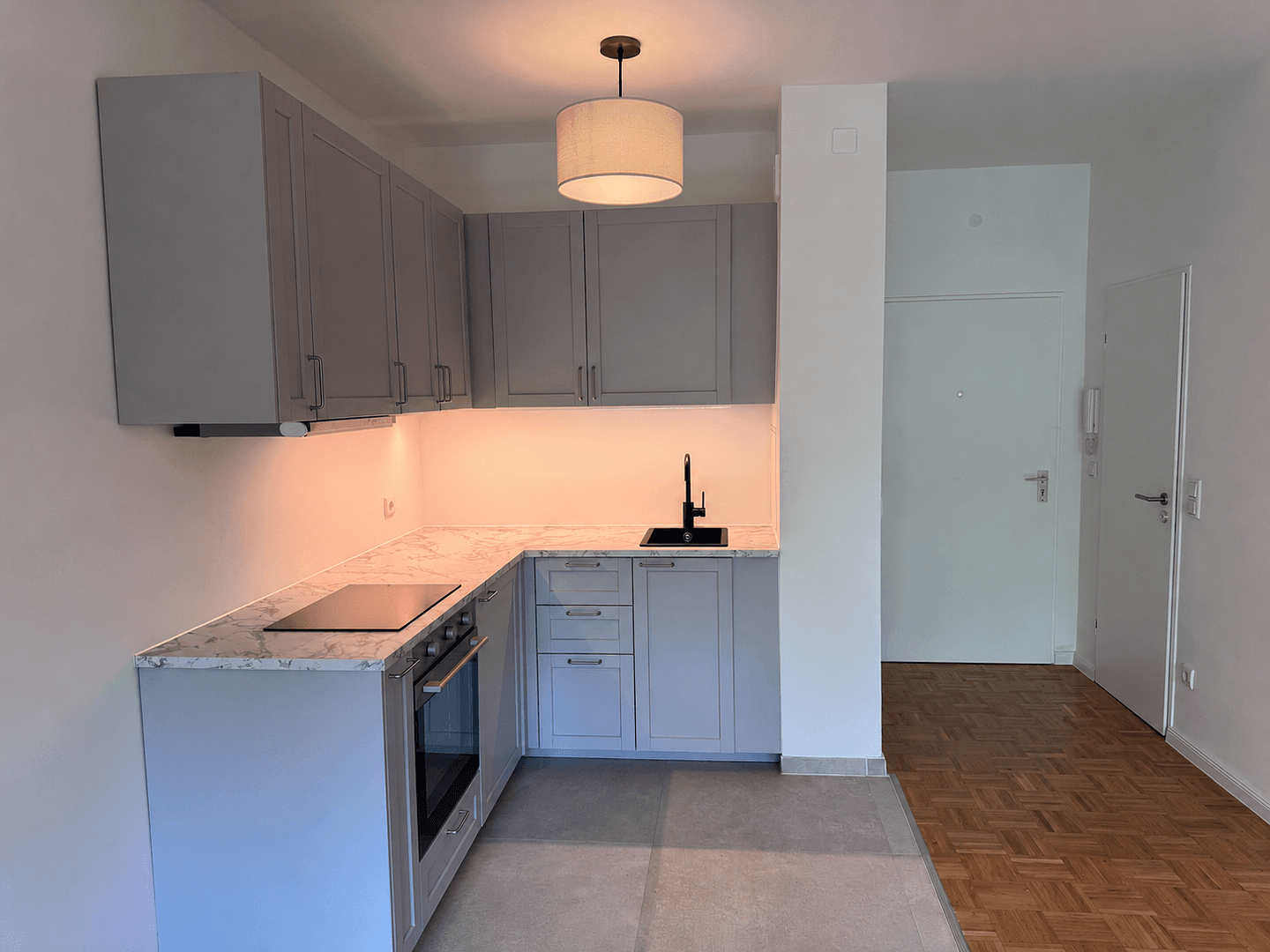 Prodej bytu 1+1 43 m², Potsdamer Chaussee 48A, Berlin-Bezirk Steglitz-Zehlendorf, Berlín Prodej bytu 1+1 43 m², Potsdamer Chaussee 48A, Berlin-Bezirk Steglitz-Zehlendorf, Berlín