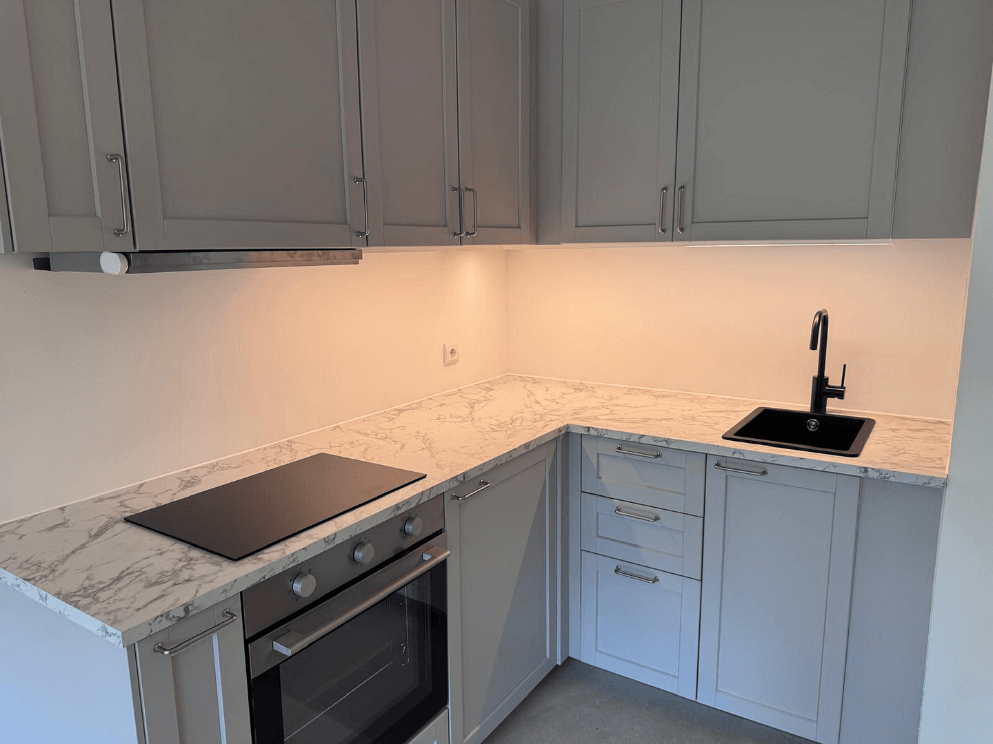 Prodej bytu 1+1 43 m², Potsdamer Chaussee 48A, Berlin-Bezirk Steglitz-Zehlendorf, Berlín Prodej bytu 1+1 43 m², Potsdamer Chaussee 48A, Berlin-Bezirk Steglitz-Zehlendorf, Berlín