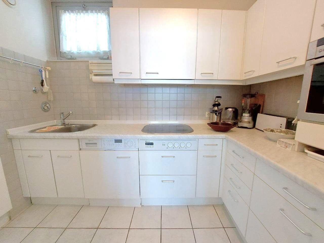 Prodej bytu 3+1 81 m², Elektrastr. 15, München, Bavorsko Prodej bytu 3+1 81 m², Elektrastr. 15, München, Bavorsko