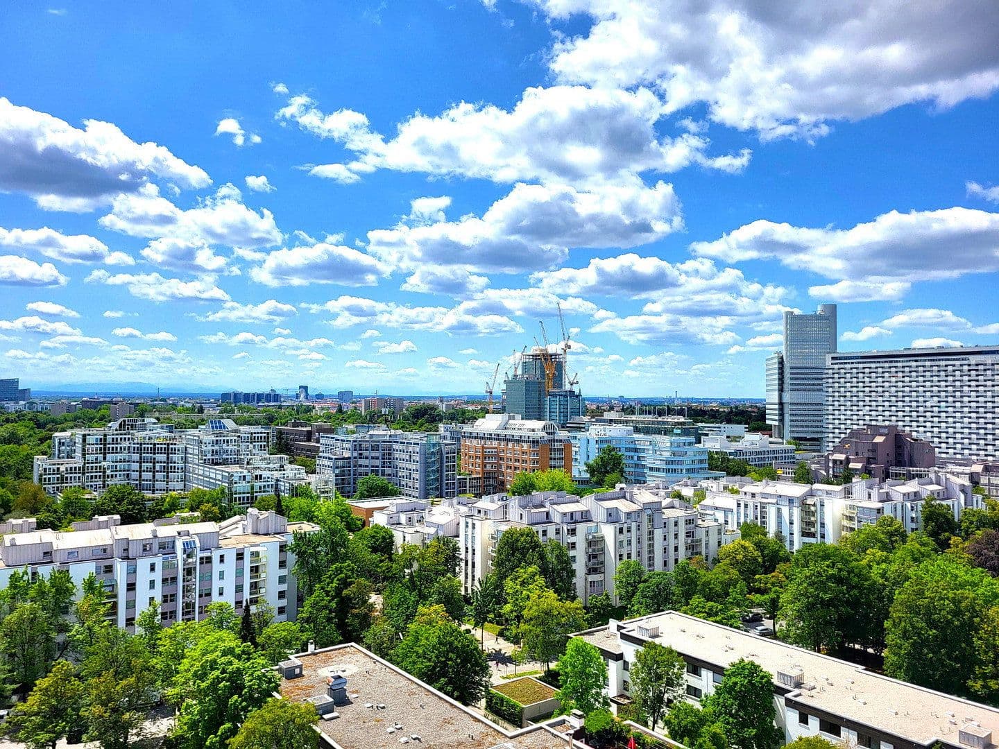 Prodej bytu 3+1 81 m², Elektrastr. 15, München, Bavorsko Prodej bytu 3+1 81 m², Elektrastr. 15, München, Bavorsko
