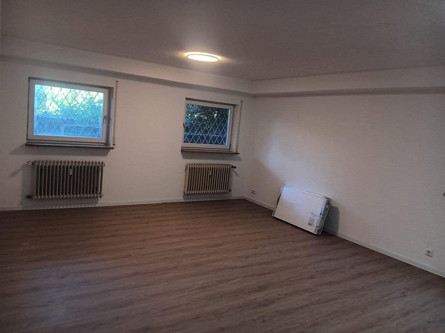 Pronájem bytu 1+1 71 m², Friedrichsberg 46, Stuttgart, Bádensko-Württembersko Pronájem bytu 1+1 71 m², Friedrichsberg 46, Stuttgart, Bádensko-Württembersko