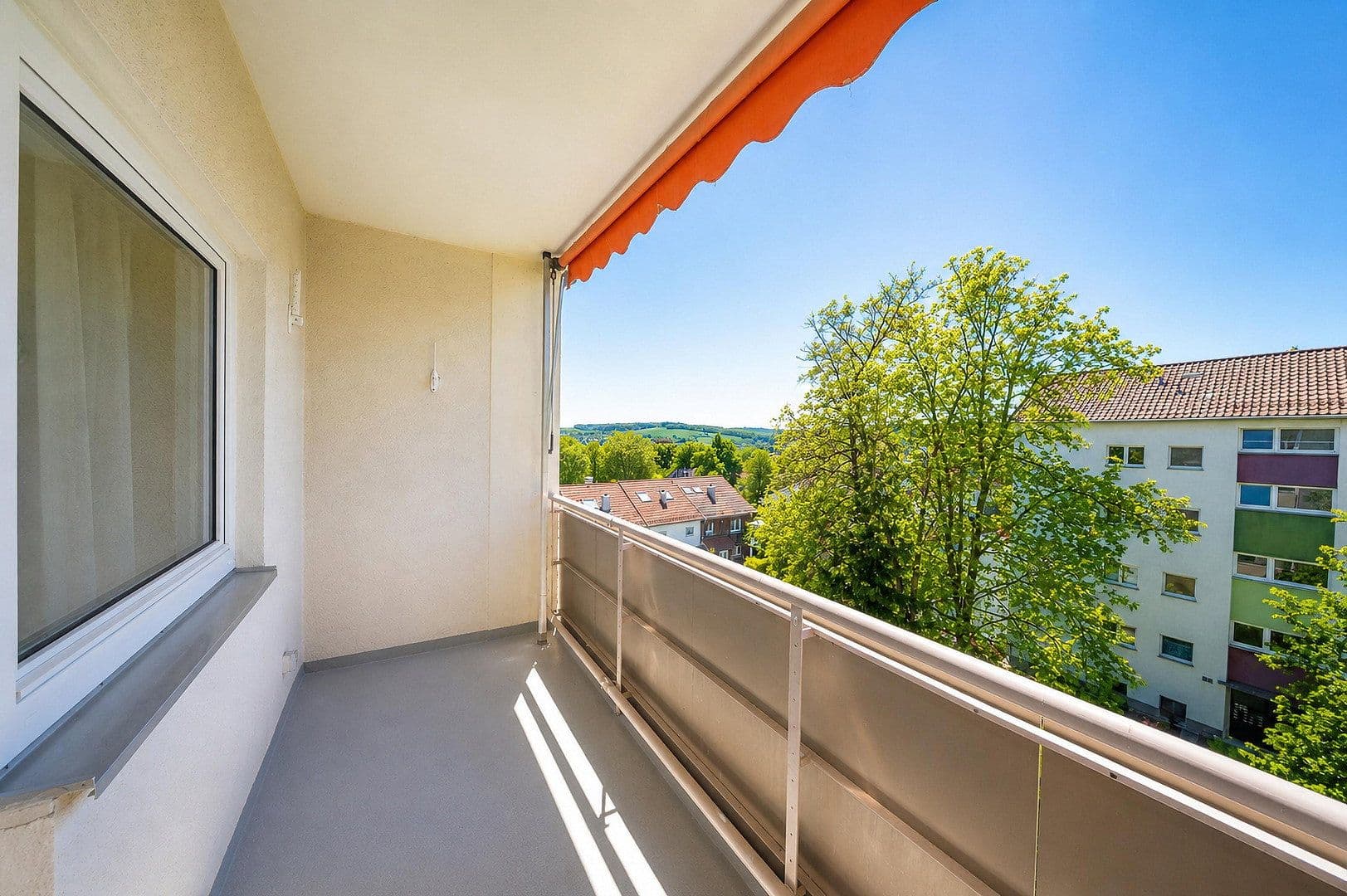 Pronájem bytu 4+1 85 m², Ulm, Bádensko-Württembersko Pronájem bytu 4+1 85 m², Ulm, Bádensko-Württembersko