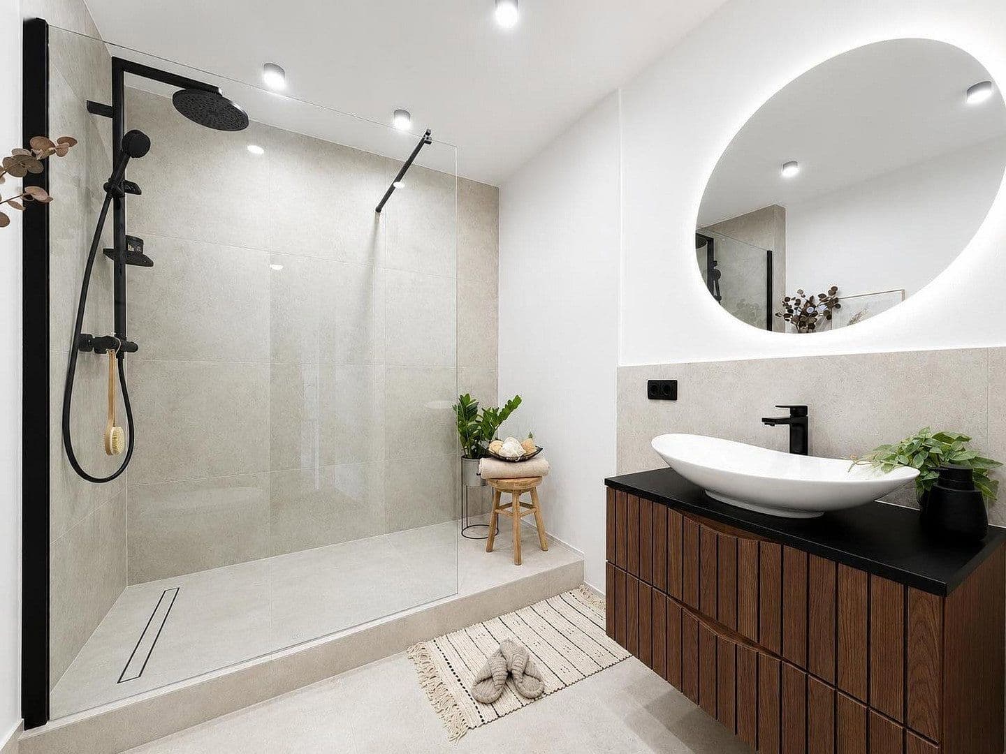 Prodej bytu 3+1 89 m², Essen, Severní Porýní-Vestfálsko Prodej bytu 3+1 89 m², Essen, Severní Porýní-Vestfálsko
