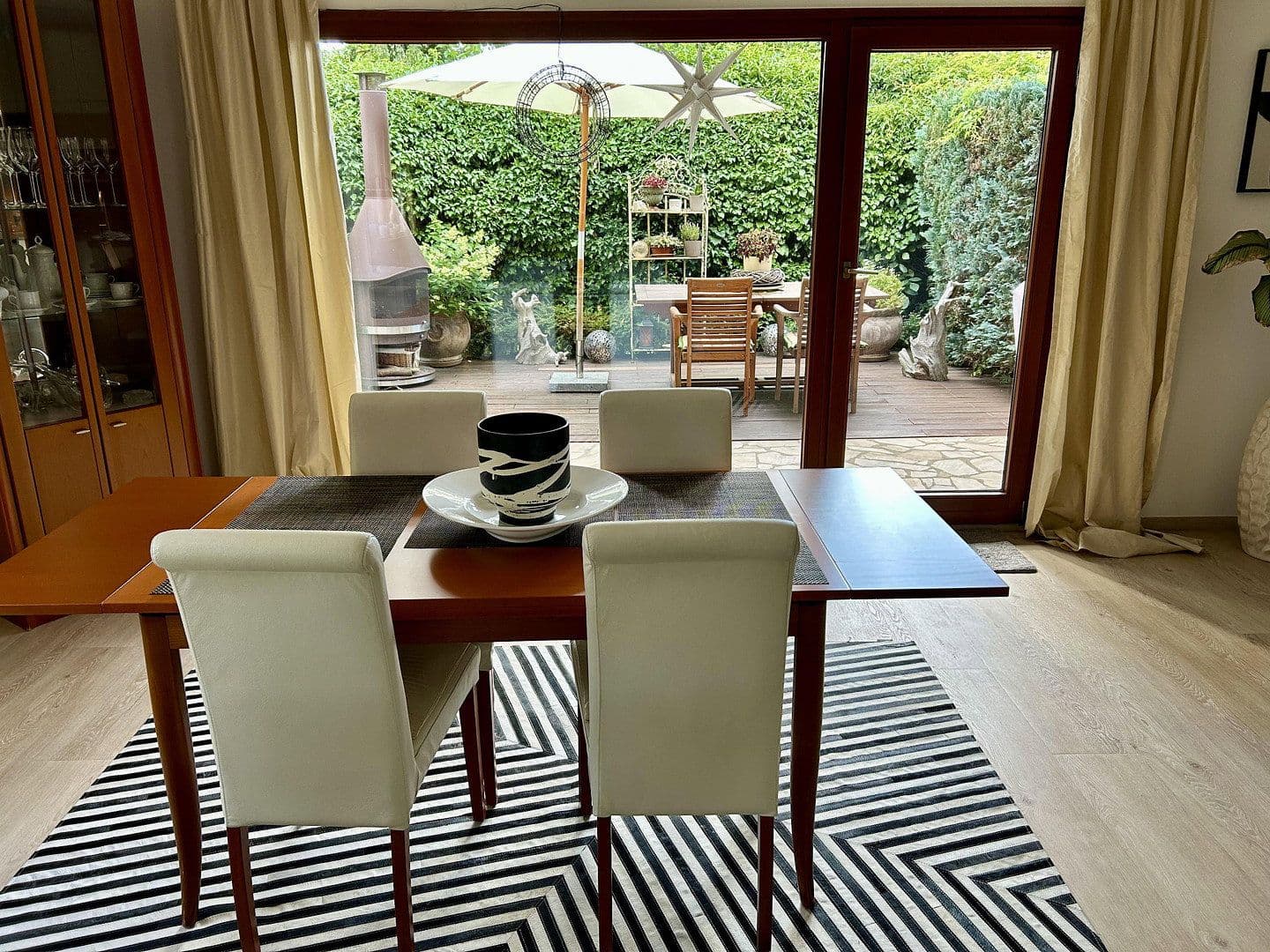 Prodej domu 158 m², pozemek 648 m², Berlin, Berlín Prodej domu 158 m², pozemek 648 m², Berlin, Berlín