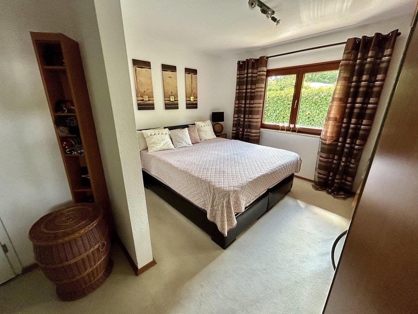 Prodej domu 158 m², pozemek 648 m², Berlin, Berlín Prodej domu 158 m², pozemek 648 m², Berlin, Berlín