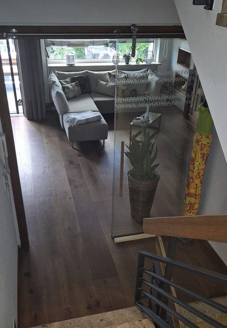 Prodej domu 113 m², pozemek 338 m², Leonberg, Bádensko-Württembersko Prodej domu 113 m², pozemek 338 m², Leonberg, Bádensko-Württembersko