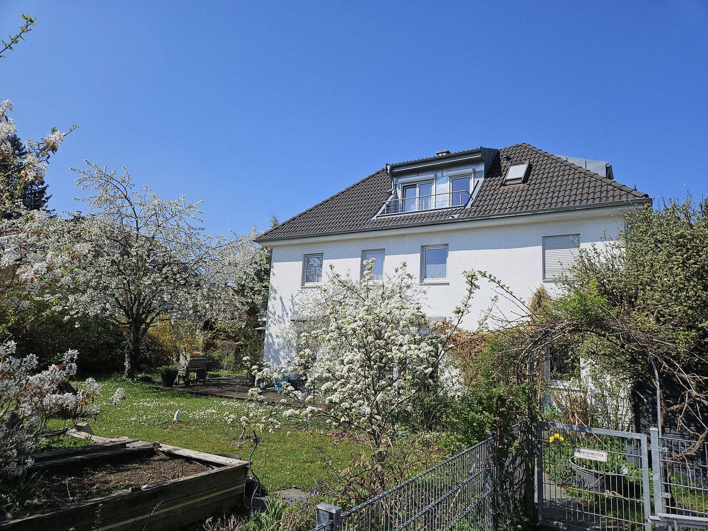 Prodej domu 165 m², pozemek 665 m², München, Bavorsko Prodej domu 165 m², pozemek 665 m², München, Bavorsko