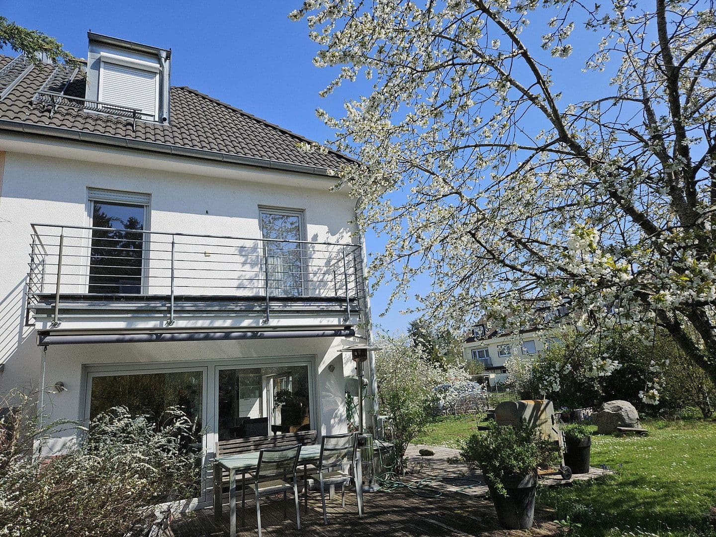 Prodej domu 165 m², pozemek 665 m², München, Bavorsko Prodej domu 165 m², pozemek 665 m², München, Bavorsko