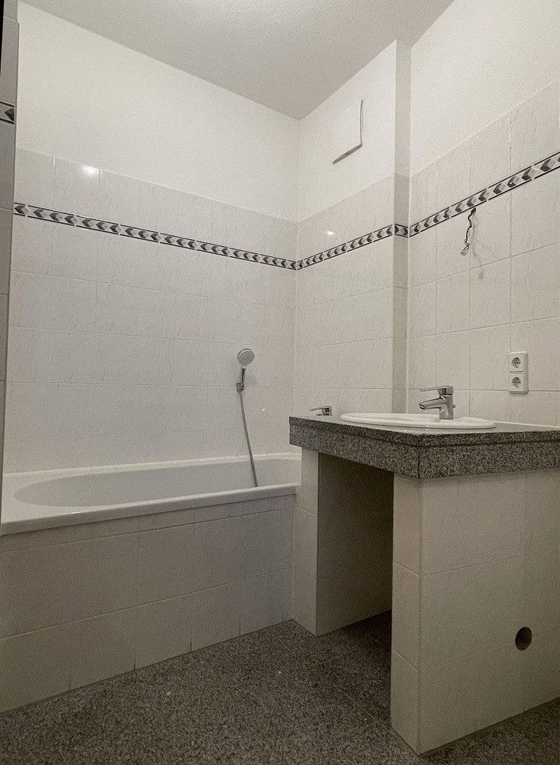 Prodej bytu 3+1 76 m², Weimar, Durynsko Prodej bytu 3+1 76 m², Weimar, Durynsko