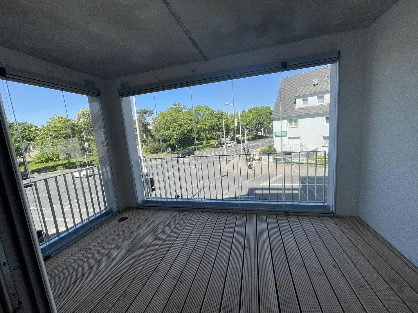 Pronájem bytu 2+1 68 m², Eschollbrücker Straße 12, Darmstadt, Hessen Pronájem bytu 2+1 68 m², Eschollbrücker Straße 12, Darmstadt, Hessen