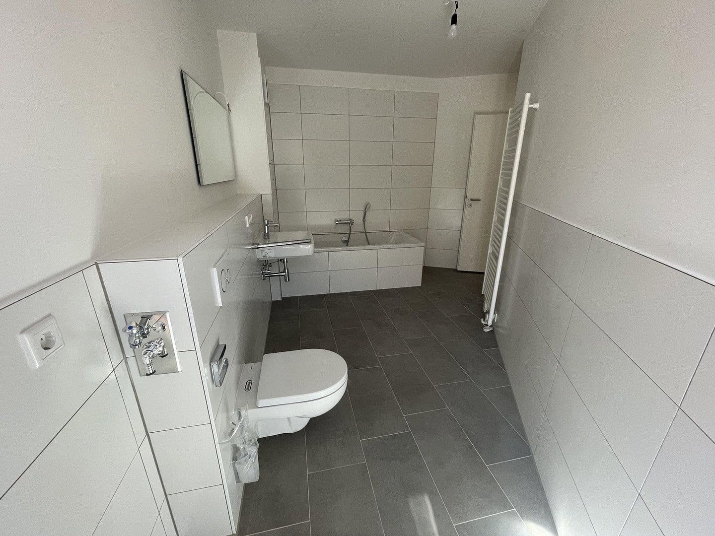 Pronájem bytu 2+1 68 m², Eschollbrücker Straße 12, Darmstadt, Hessen Pronájem bytu 2+1 68 m², Eschollbrücker Straße 12, Darmstadt, Hessen