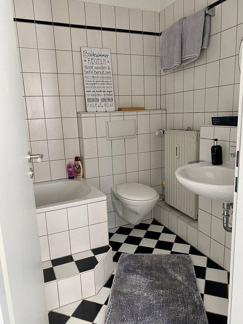 Pronájem bytu 1+1 36 m², Köln, Severní Porýní-Vestfálsko Pronájem bytu 1+1 36 m², Köln, Severní Porýní-Vestfálsko