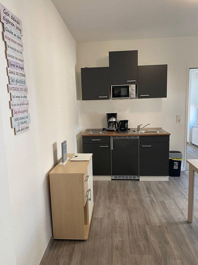 Pronájem bytu 1+1 36 m², Köln, Severní Porýní-Vestfálsko Pronájem bytu 1+1 36 m², Köln, Severní Porýní-Vestfálsko