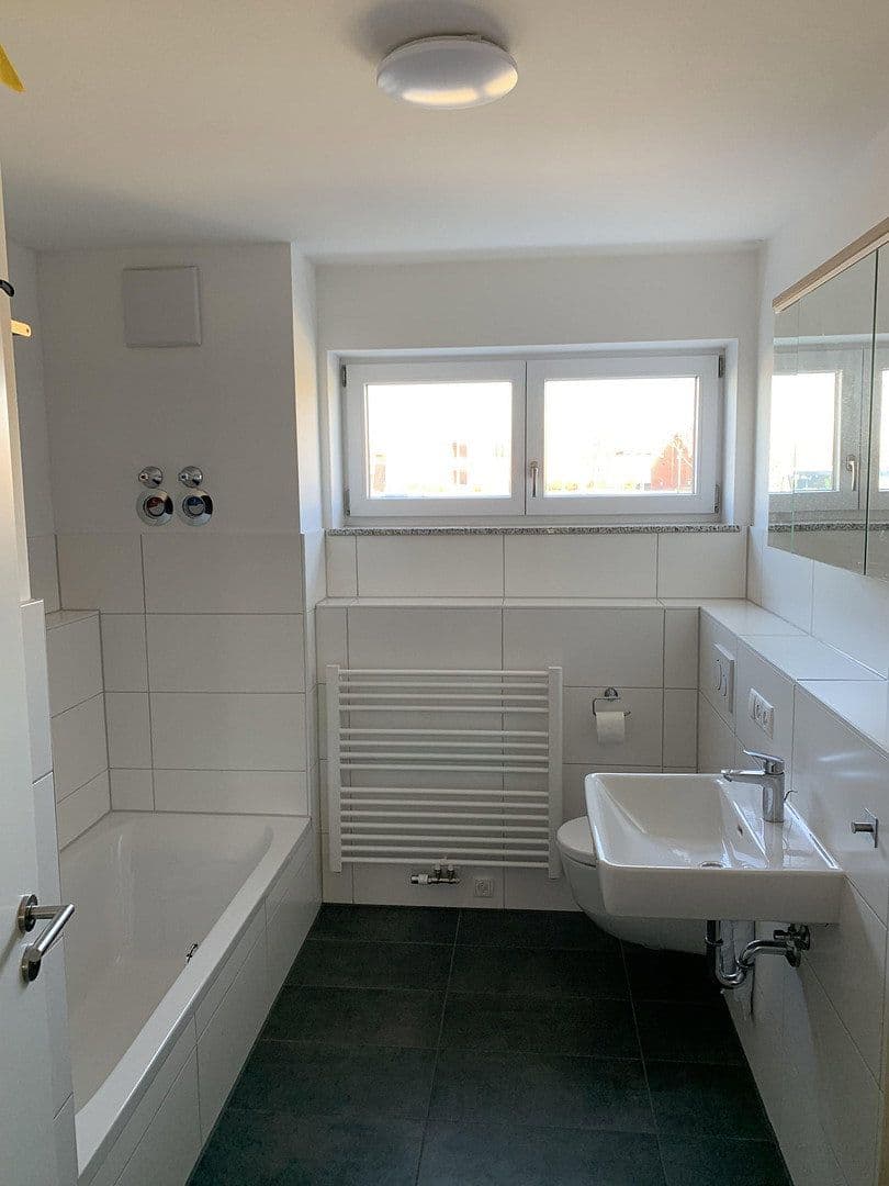Pronájem bytu 3+1 89 m², Salzburgstraße 19, Mühldorf a. Inn, Bavorsko Pronájem bytu 3+1 89 m², Salzburgstraße 19, Mühldorf a. Inn, Bavorsko