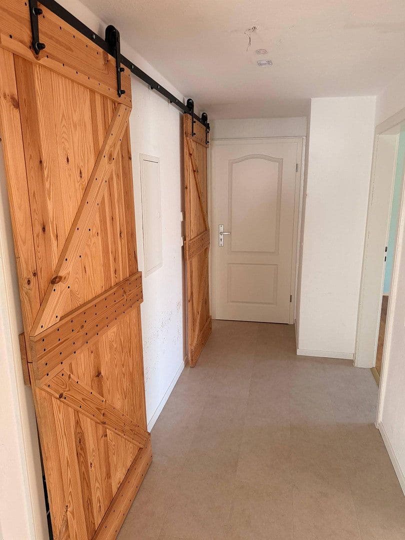 Prodej domu 210 m², pozemek 476 m², Stuttgart, Bádensko-Württembersko Prodej domu 210 m², pozemek 476 m², Stuttgart, Bádensko-Württembersko