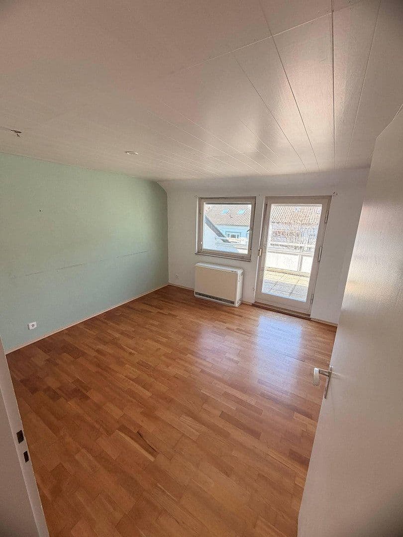 Prodej domu 210 m², pozemek 476 m², Stuttgart, Bádensko-Württembersko Prodej domu 210 m², pozemek 476 m², Stuttgart, Bádensko-Württembersko
