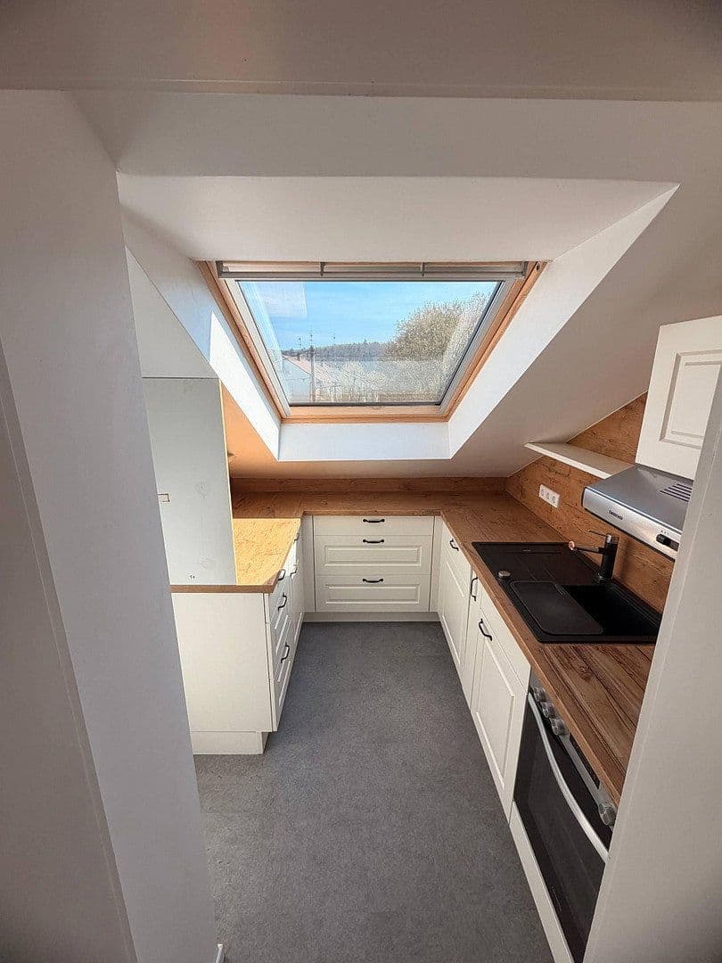 Prodej domu 210 m², pozemek 476 m², Stuttgart, Bádensko-Württembersko Prodej domu 210 m², pozemek 476 m², Stuttgart, Bádensko-Württembersko