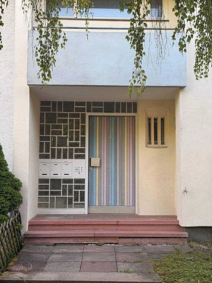 Prodej domu 210 m², pozemek 476 m², Stuttgart, Bádensko-Württembersko Prodej domu 210 m², pozemek 476 m², Stuttgart, Bádensko-Württembersko