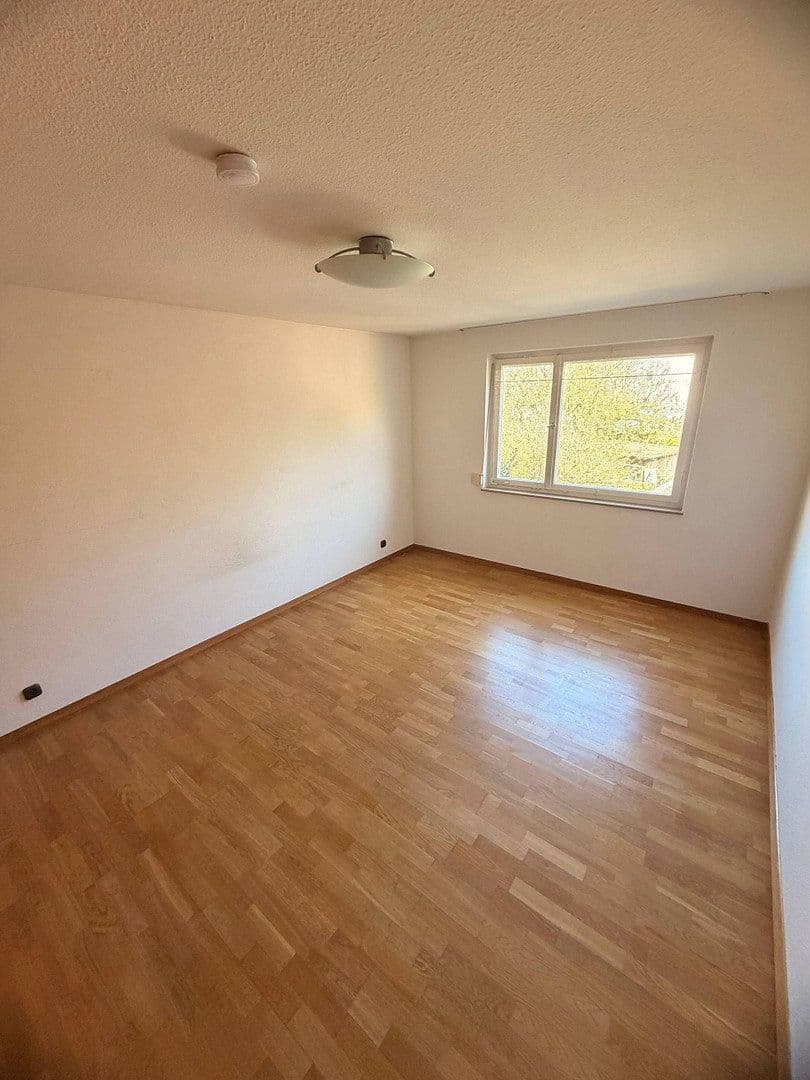 Prodej domu 210 m², pozemek 476 m², Stuttgart, Bádensko-Württembersko Prodej domu 210 m², pozemek 476 m², Stuttgart, Bádensko-Württembersko