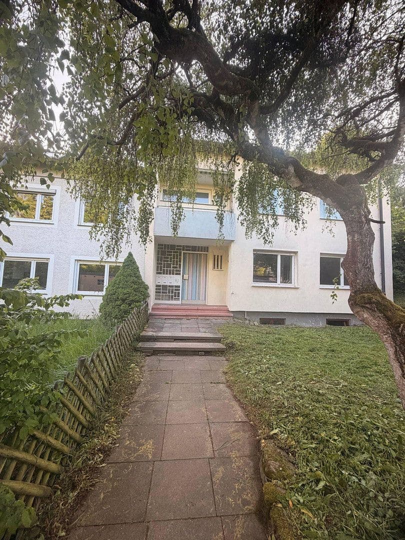 Prodej domu 210 m², pozemek 476 m², Stuttgart, Bádensko-Württembersko Prodej domu 210 m², pozemek 476 m², Stuttgart, Bádensko-Württembersko