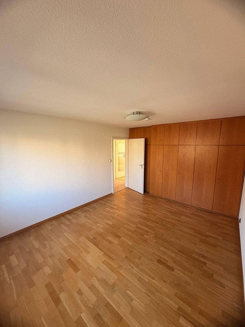 Prodej domu 210 m², pozemek 476 m², Stuttgart, Bádensko-Württembersko Prodej domu 210 m², pozemek 476 m², Stuttgart, Bádensko-Württembersko