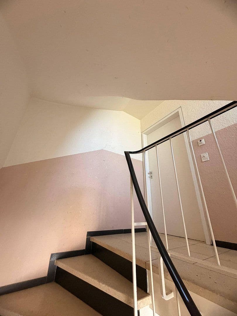 Prodej domu 210 m², pozemek 476 m², Stuttgart, Bádensko-Württembersko Prodej domu 210 m², pozemek 476 m², Stuttgart, Bádensko-Württembersko